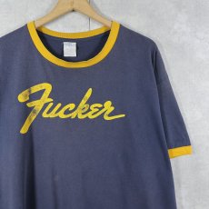 画像1: "Fucker" Fワード 企業ロゴパロディープリントリンガーTシャツ XL (1)