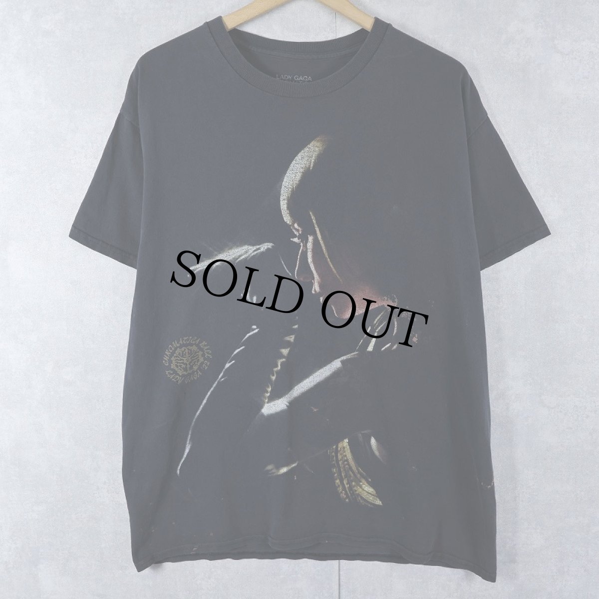 画像1: LADY GAGA "THE CHROMATICA BALL" ミュージシャンツアーTシャツ BLACK M (1)
