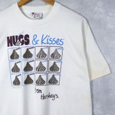 画像1: 90's HERSHEY'S USA製 "HUGS & KISSES" お菓子企業プリントTシャツ XL (1)