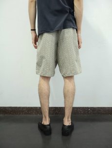 画像3: 2011SS Patagonia 幾何学模様 ナイロンショーツ W32 (3)