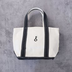 画像1: 90's〜 L.L.Bean USA製 "BOAT AND TOTE" 刺繍入り キャンバストートバッグ BLACK SMALL (1)