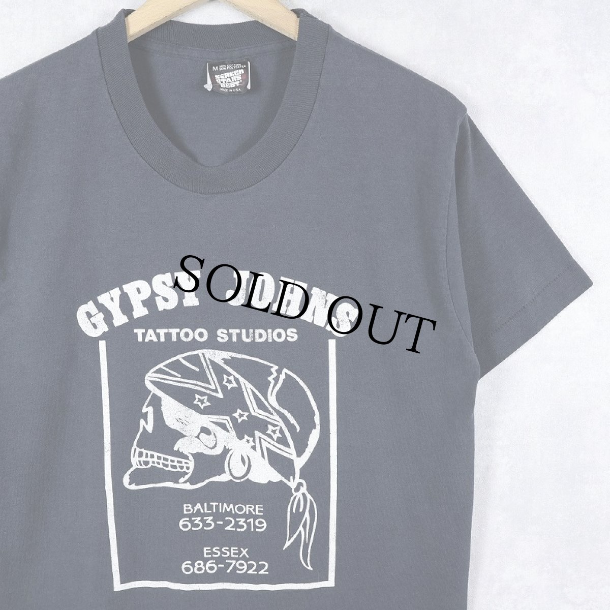 画像1: 80〜90's USA製 "Gypsy Johns Tattoo Studios" タトゥースタジオ プリントTシャツ BLACK M (1)