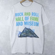 画像1: Rock and Roll Hall of Fame and Museum ロックの殿堂 ミュージアムプリントTシャツ (1)