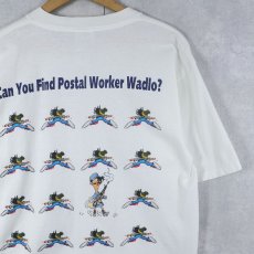 画像1: 90's CANADA製 "Can You Find Postal Worker Wadlo?" イラストプリントTシャツ L (1)