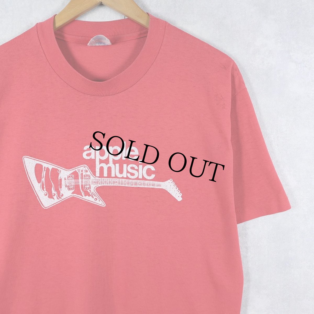 画像1: 90's USA製 "Apple Music" ギターショッププリントTシャツ L (1)