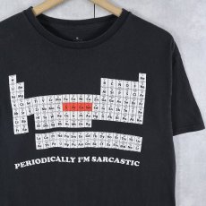 画像1: "PERIODICALLY I'M SARCASTIC" 周期表プリントTシャツ BLACK M (1)