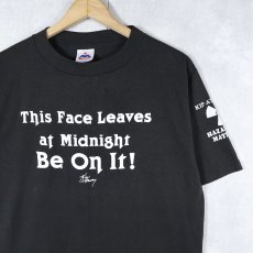 画像1: 90's KIP ATTAWAY USA製  "This Face Leaves..." ミュージシャンプリントTシャツ BLACK L (1)