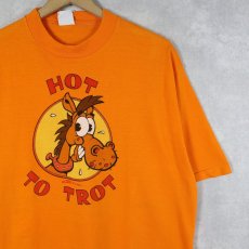 画像1: 70's USA製 "HOT TO TROT" 馬イラストプリントTシャツ XL (1)