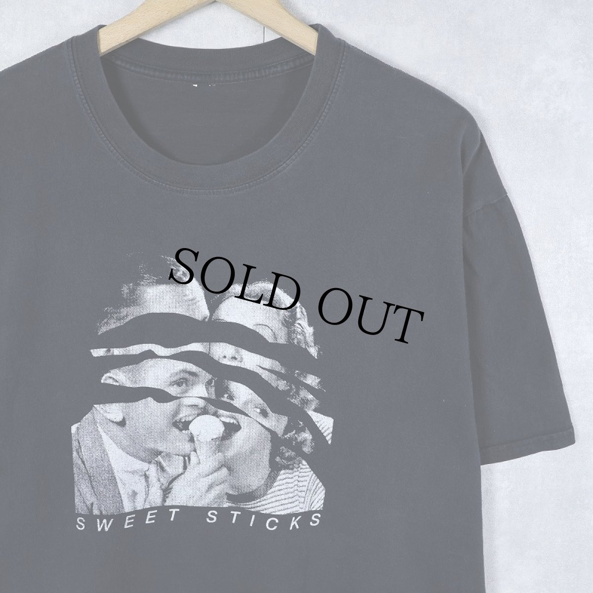 画像1: Sweet Sticks プリントTシャツ BLACK (1)