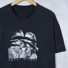 画像1: Sweet Sticks プリントTシャツ BLACK (1)