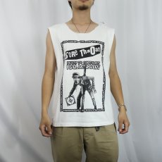 画像2: SORE THROAT "Death to Capitalist Harmshaw" クラストパンクバンド カットオフスリーブTシャツ (2)