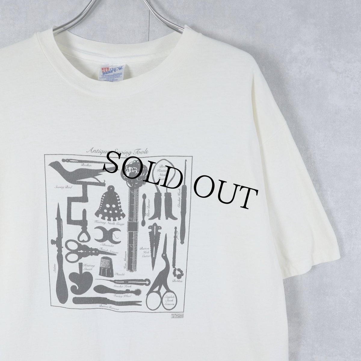 画像1: 90's USA製 "Antique Sewing Tools" 裁縫道具 プリントTシャツ XL (1)