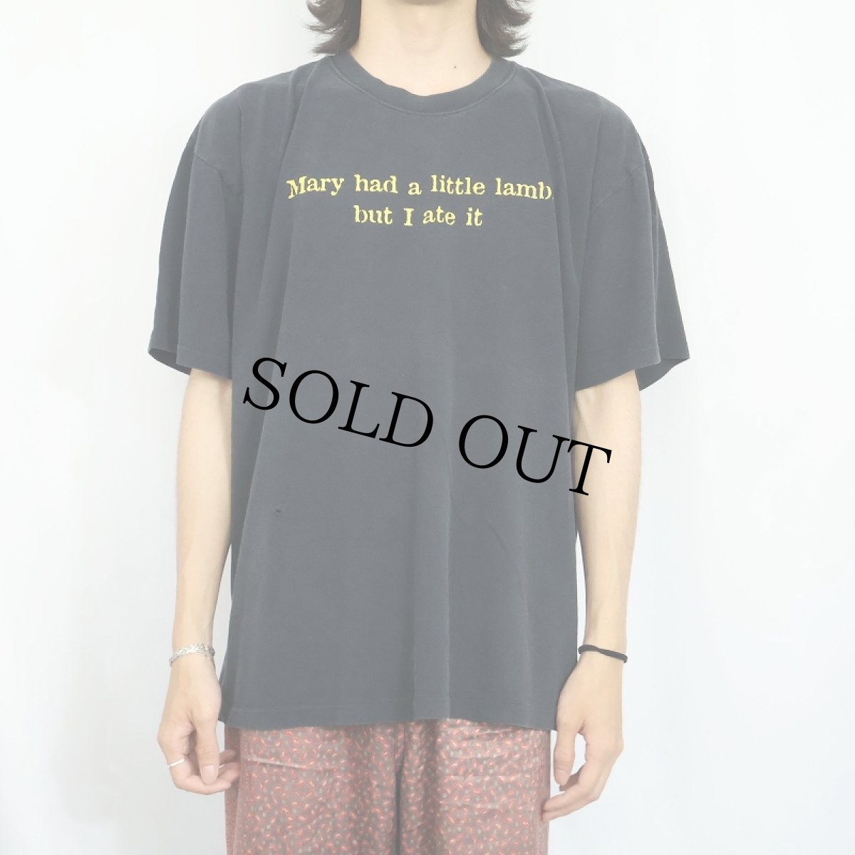 画像2: 90's USA製 "Mary had a little lamb... but I ate it" プリントTシャツ BLACK XL (2)