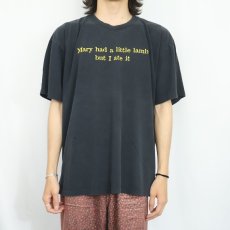 画像2: 90's USA製 "Mary had a little lamb... but I ate it" プリントTシャツ BLACK XL (2)