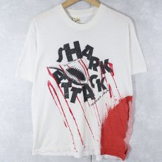 画像1: 80〜90's SHARK ATTACK USA製 ギミックデザインTシャツ XL (1)