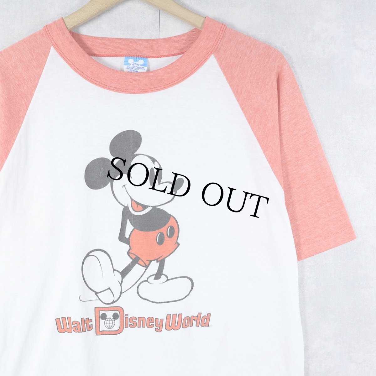 画像1: 80's Disney MICKEY MOUSE USA製 "Walt Disney World" 白靴ミッキー キャラクタープリントラグランTシャツ M (1)