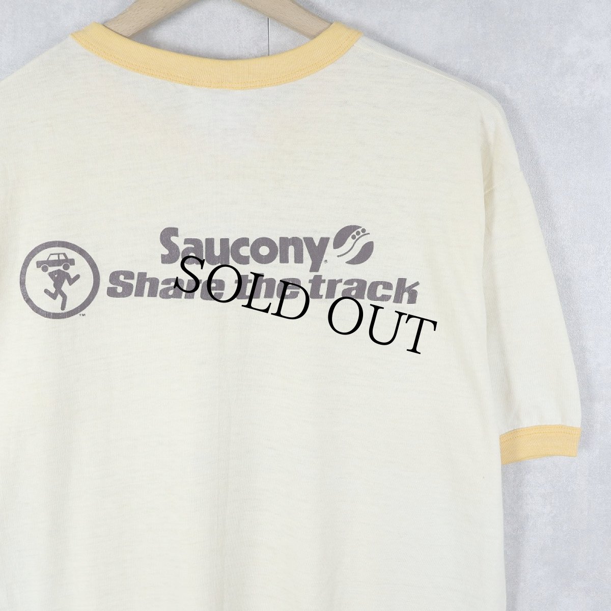 画像2: 70's USA製 "BOSTON COLLEGE" プリントリンガーTシャツ L (2)