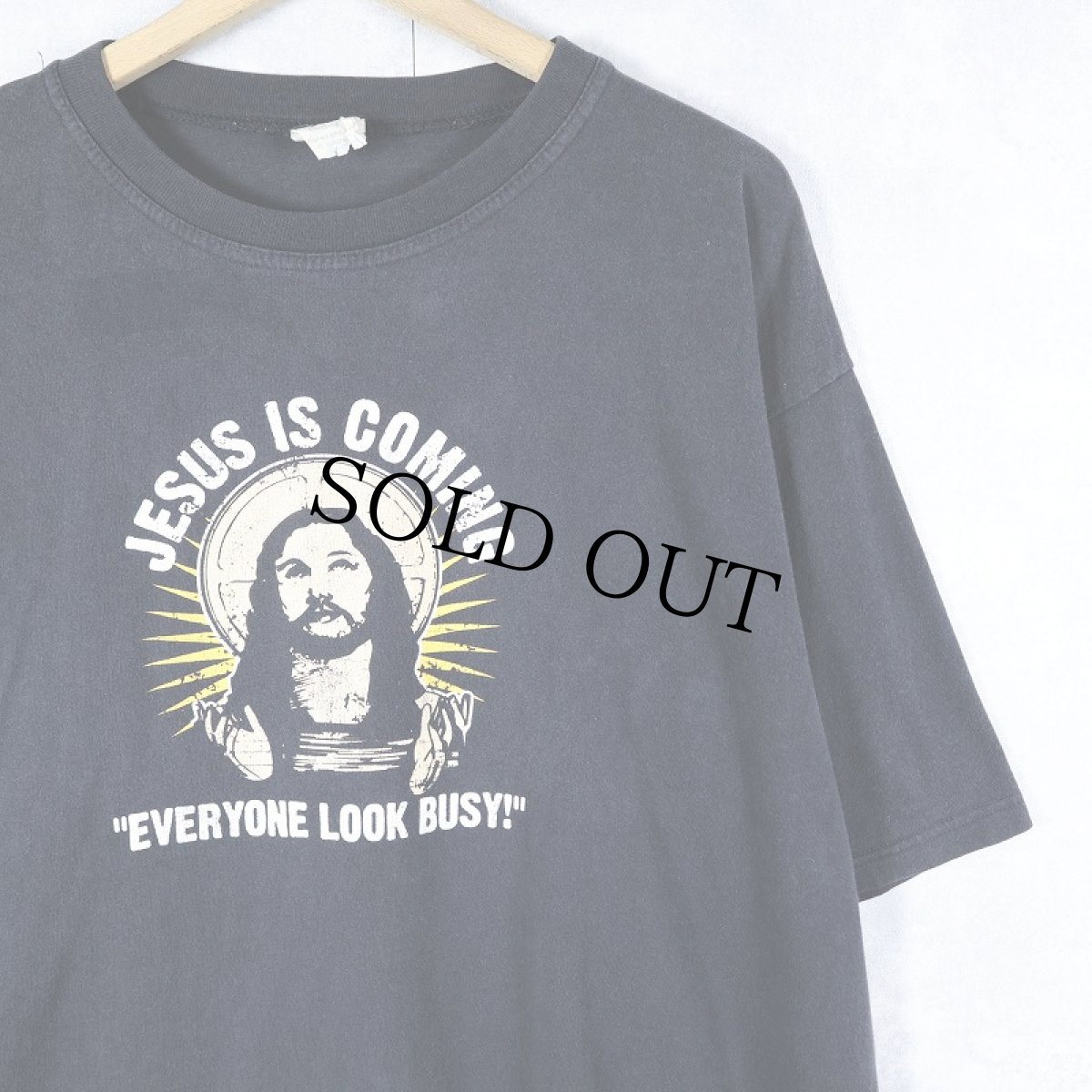 画像1: 80〜90's "EVERYONE LOOK BUSY!" ジーザスプリントTシャツ BLACK (1)