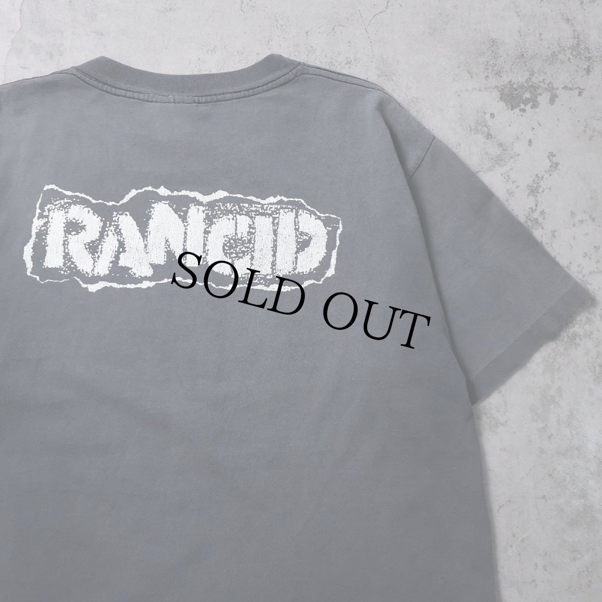 画像2: 90's RANCID USA製 パンクロックバンド プリントTシャツ L (2)
