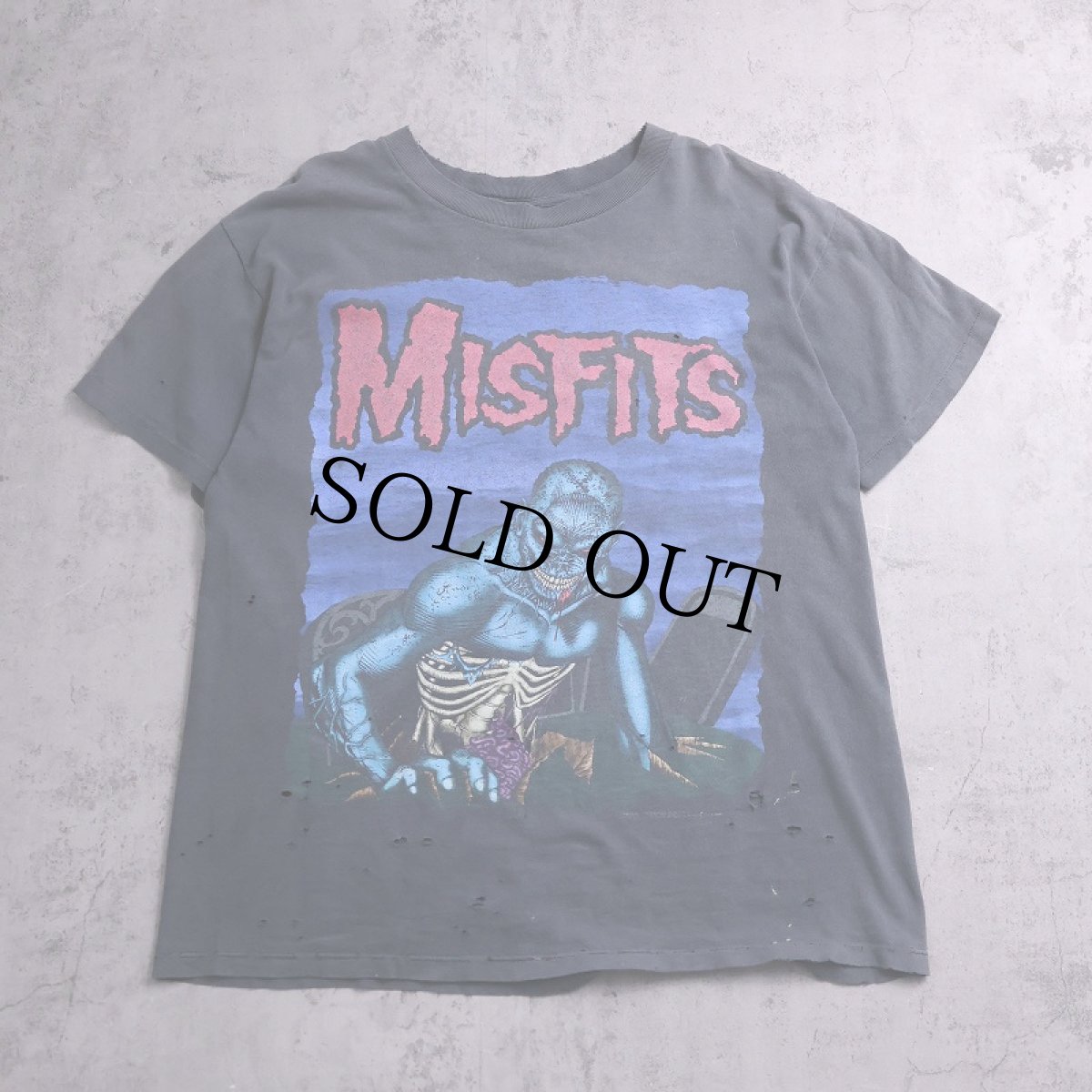 画像1: 90's MISFITS USA製 "BEYOND THE GRAVE" ハードコアパンクバンド プリントTシャツ L (1)