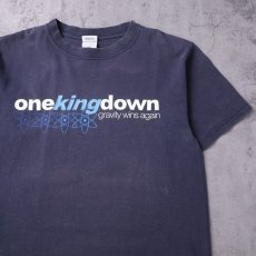 画像1: One King Down USA製 "Gravity Wins Again" ハードコアバンド アルバムプリントTシャツ NAVY M (1)