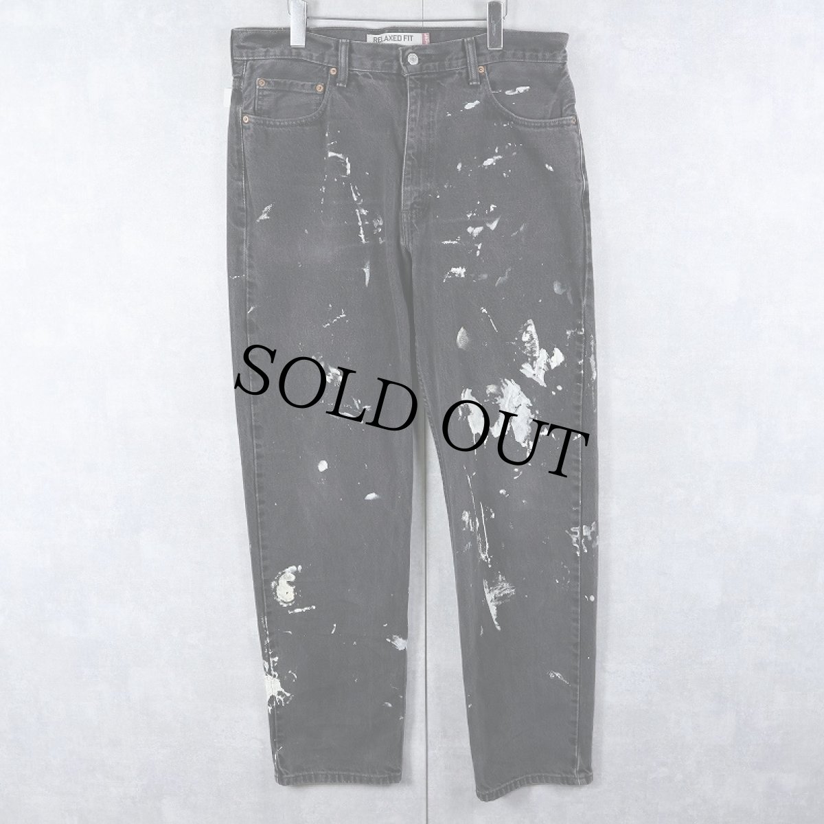 画像1: Levi's 550 RELAXED FIT "サルファブラック" ペンキペイント ブラックデニムパンツ W36 (1)