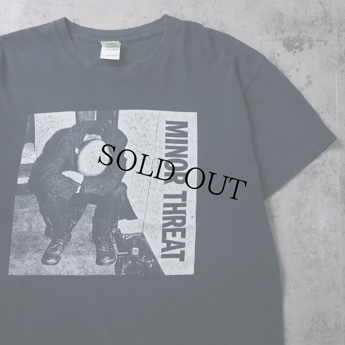 画像1: MINOR THREAT ハードコア・パンクバンド プリントTシャツ L (1)