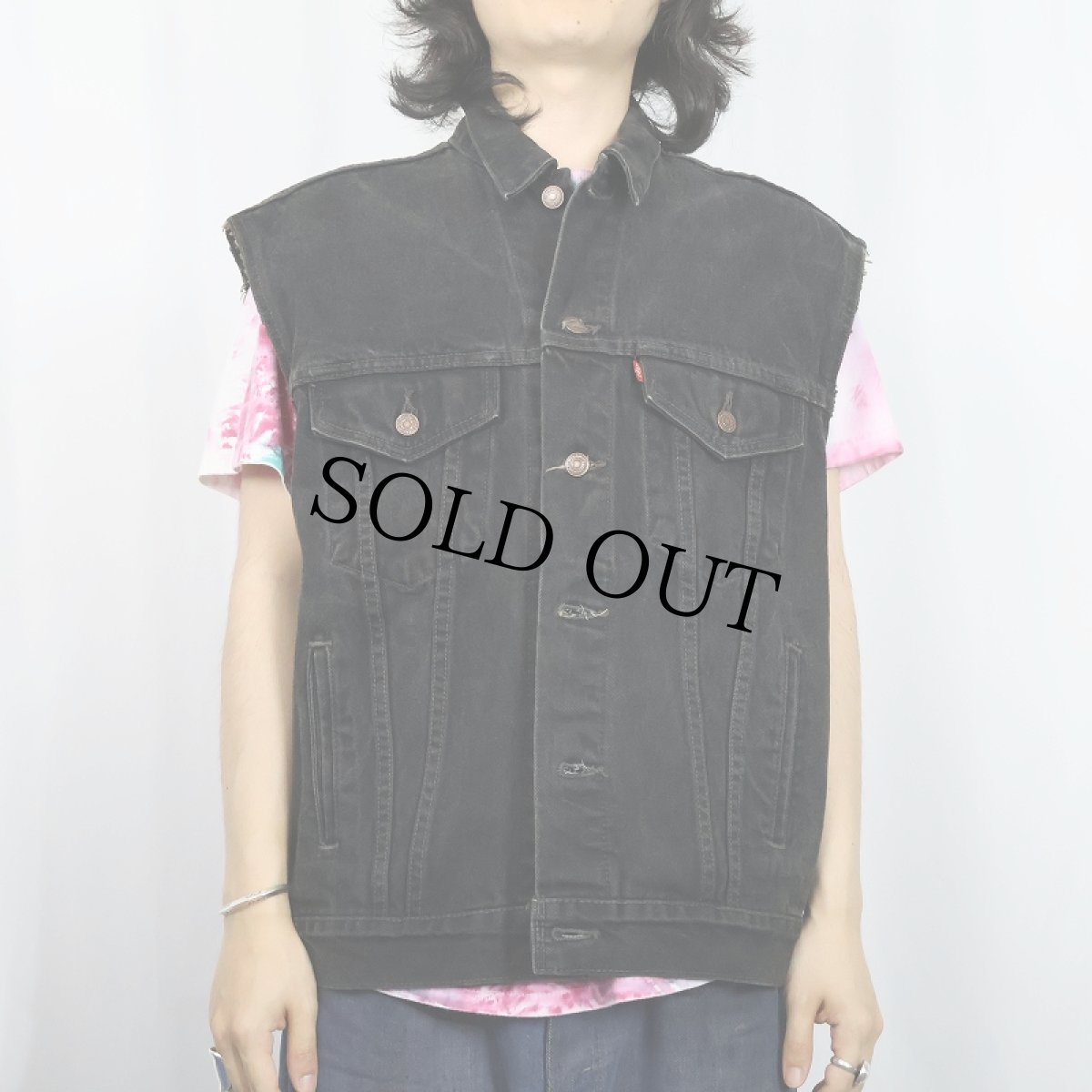 画像2: 90's Levi's 70507 USA製 カットオフ ブラックデニムジャケット (2)