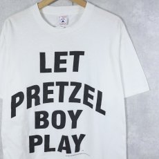 画像1: 90's Rold Gold "LET PRETZEL BOY PLAY" お菓子ブランド メッセージプリントTシャツ L (1)