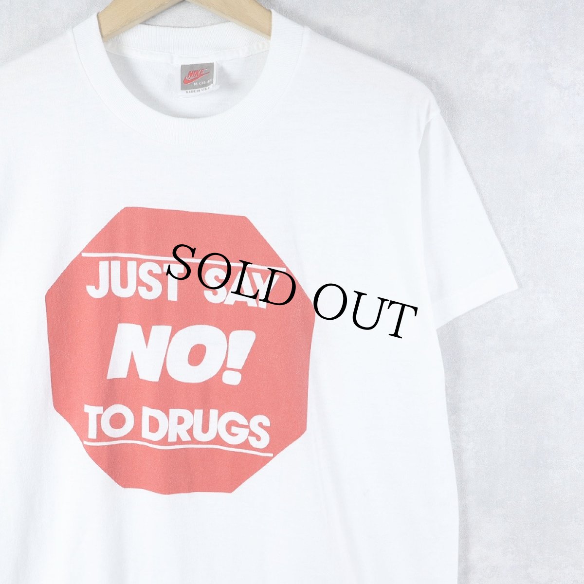 画像1: 90's NIKE USA製 "JUST SAY NO! TO DRUGS" メッセージプリントTシャツ M  (1)