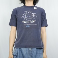 画像2: 90's NO FEAR "Does not play well with others." プリントTシャツ NAVY (2)