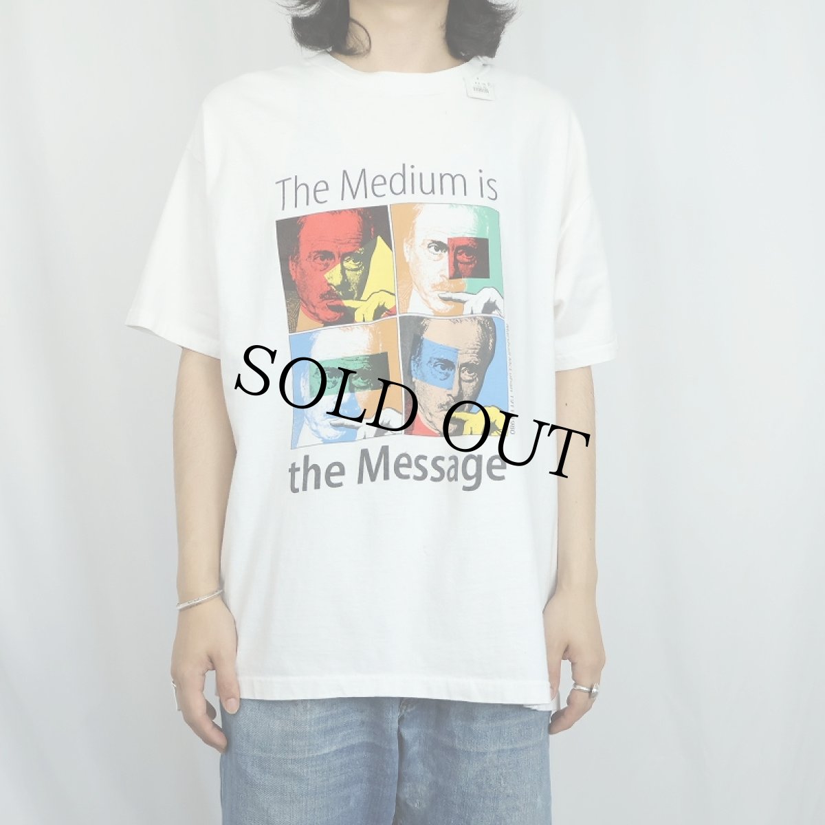 画像3: 90's Marshall McLuhan USA製 "The Medium is the Message" 思想家メッセージプリントTシャツ XL (3)