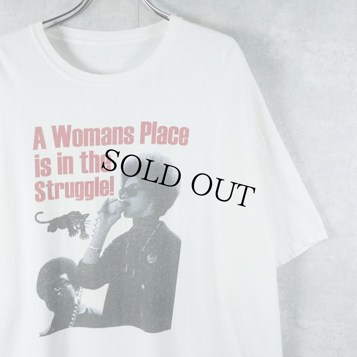画像1: Angela Davis "A Womans Place is in the struggle!" 社会活動家 プリントTシャツ (1)