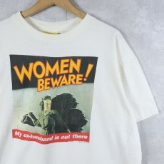 画像1: 90's LAKE STREET SHIRTS USA製 "WOMEN BEWARE! My ex-husband is out there" ジョークプリントTシャツ XL (1)