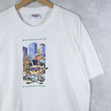 画像1: 90's Krispy Kreme Doughnuts "MASSACHUSETTS DOUGHNUTHEAD" ドーナツショップ キャラクタープリントTシャツ L (1)