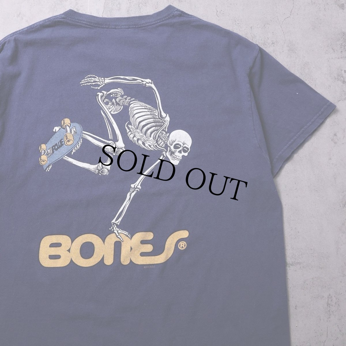 画像1: POWELL PERALTA "BONES" プリントTシャツ NAVY L (1)