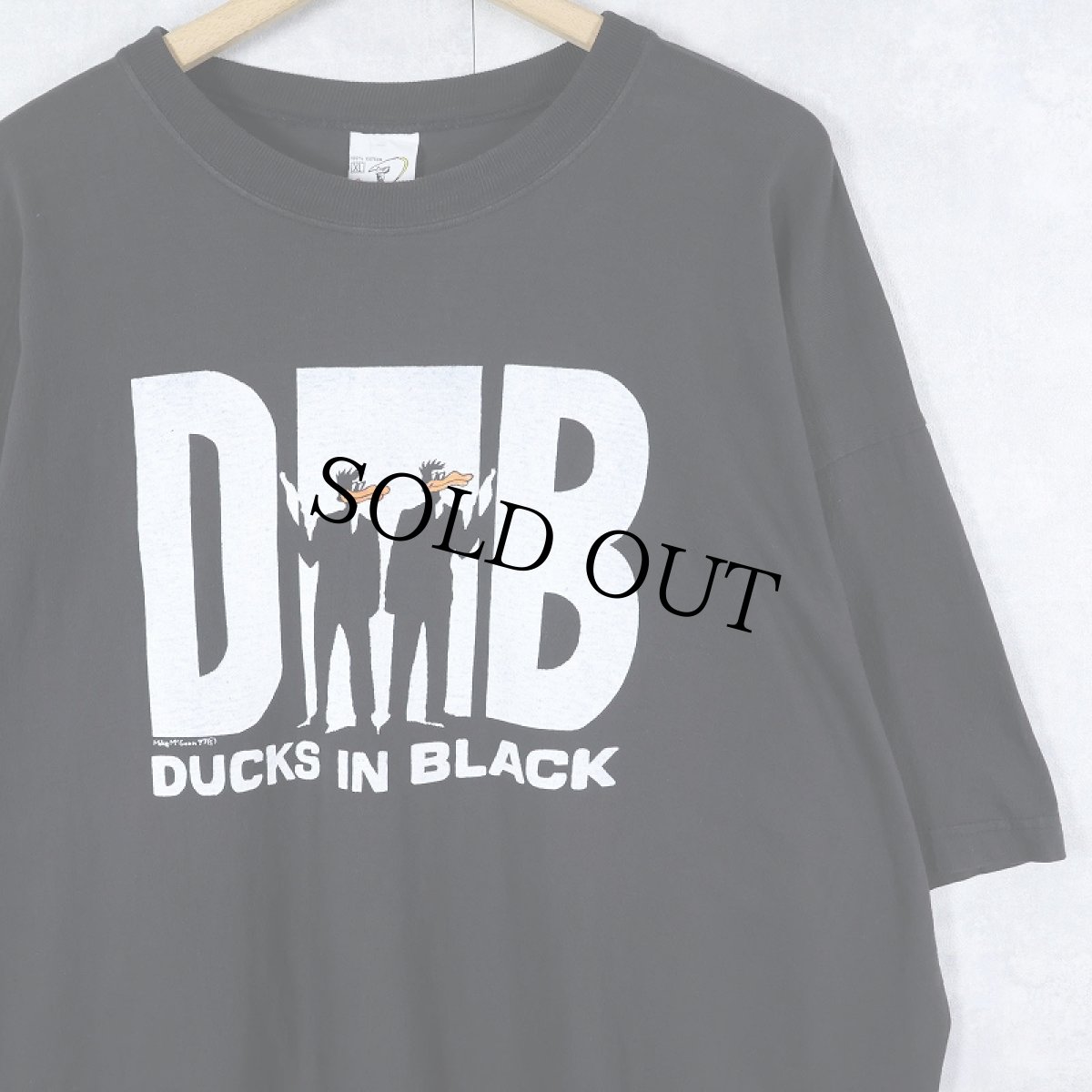 画像1: 90's "DUCKS IN BLACK" 映画パロディプリントTシャツ BLACK XL (1)