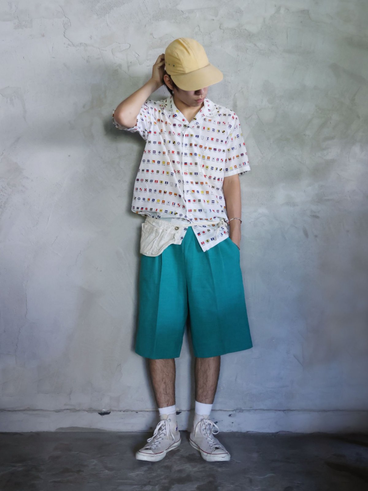 画像2: 60's Abercrombie&Fitch シグナルフラッグ柄 コットンオープンカラーシャツ M (2)