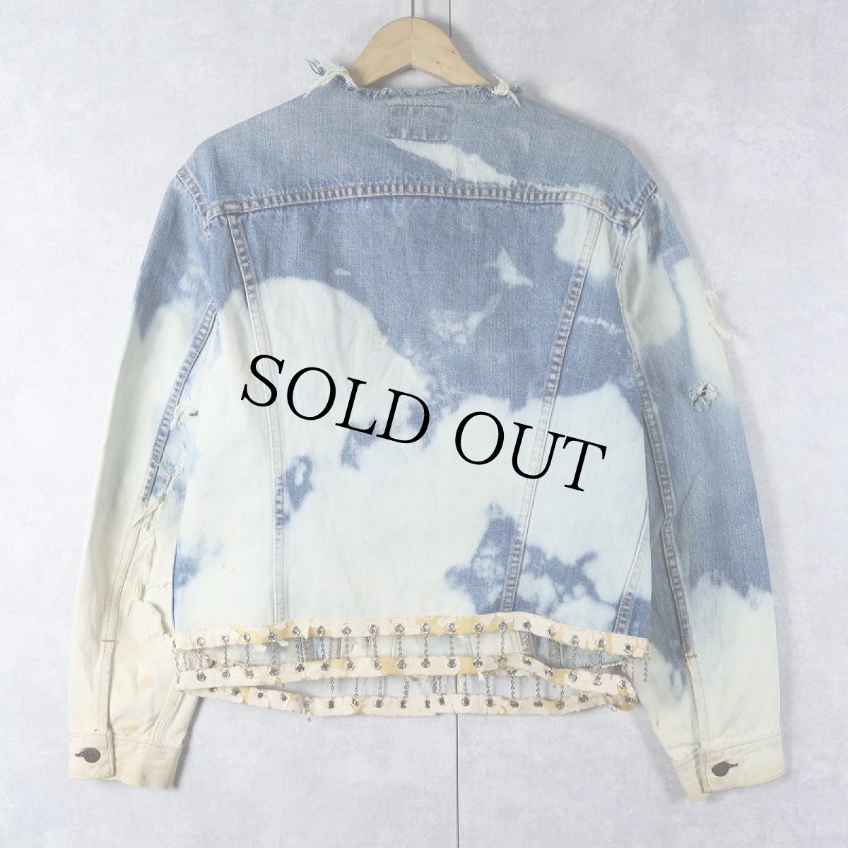 画像2: 60〜70's LEVI'S 70505 BIGE USA製 ブリーチ&リメイク デニムジャケット (2)