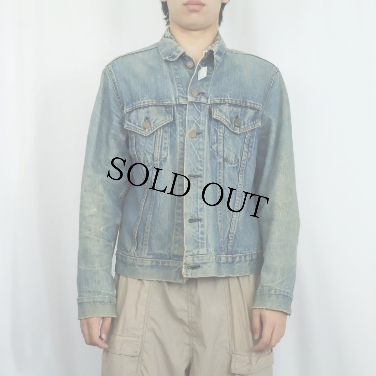 画像2: 60〜70's LEVI'S 70505 BIGE デニムジャケット (2)
