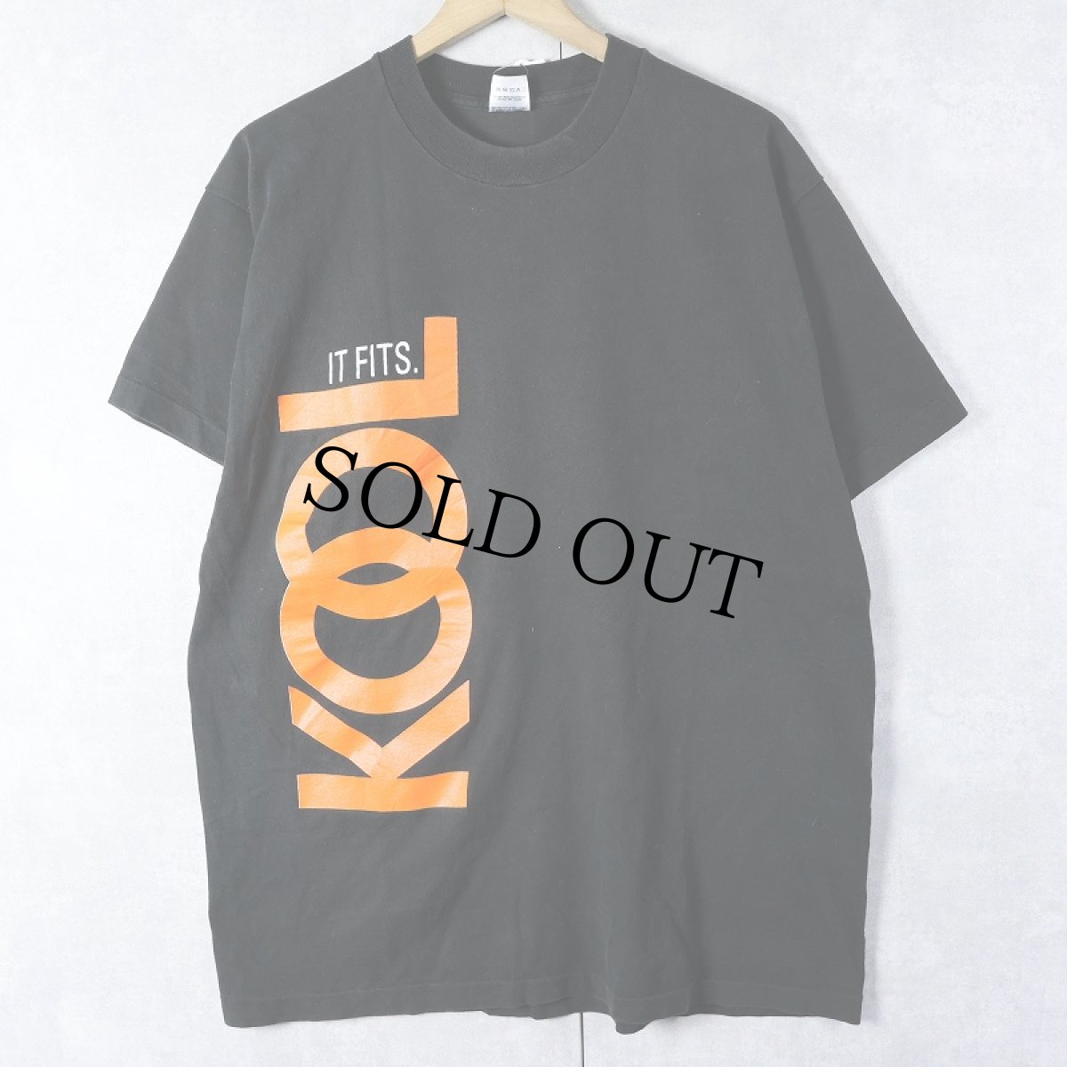 画像1: 90's KOOL USA製 たばこメーカー ロゴプリントTシャツ BLACK XL  (1)