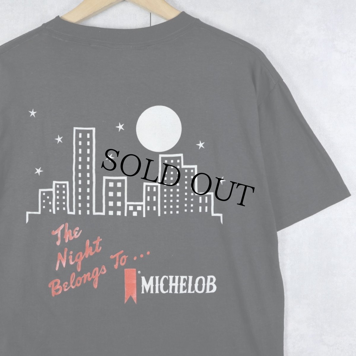 画像2: 80's MICHELOB USA製 タキシード柄 ビールメーカー 騙し絵プリントTシャツ BLACK L (2)