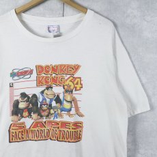 画像1: 90's〜 DONKEY KONG 64 "5 APES FACE A WORLD OF TROUBLE" ゲームプリントTシャツ L (1)