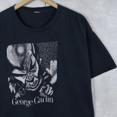 画像1: George Carlin "Simon Says... Go Fuck Yourself." コメディアンイラストプリントTシャツ (1)