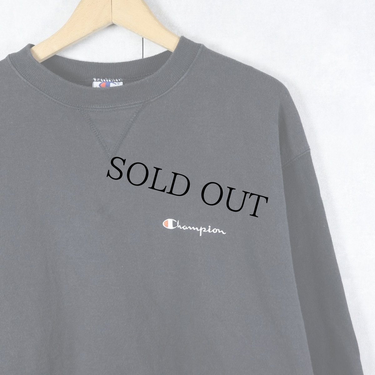 画像1: 90's Champion 青刺繍タグ 後期 USA製 ロゴ刺繍 前Vスウェット BLACK XL (1)