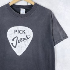 画像1: Pick Jesus (Romans 10:13) ジーザス パロディプリントTシャツ M (1)