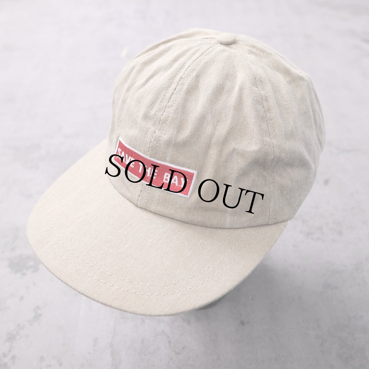 画像1: 90's〜 NEW ENGLAND CAP USA製 "SAVE THE BAY" 刺繍入り コットンキャップ (1)