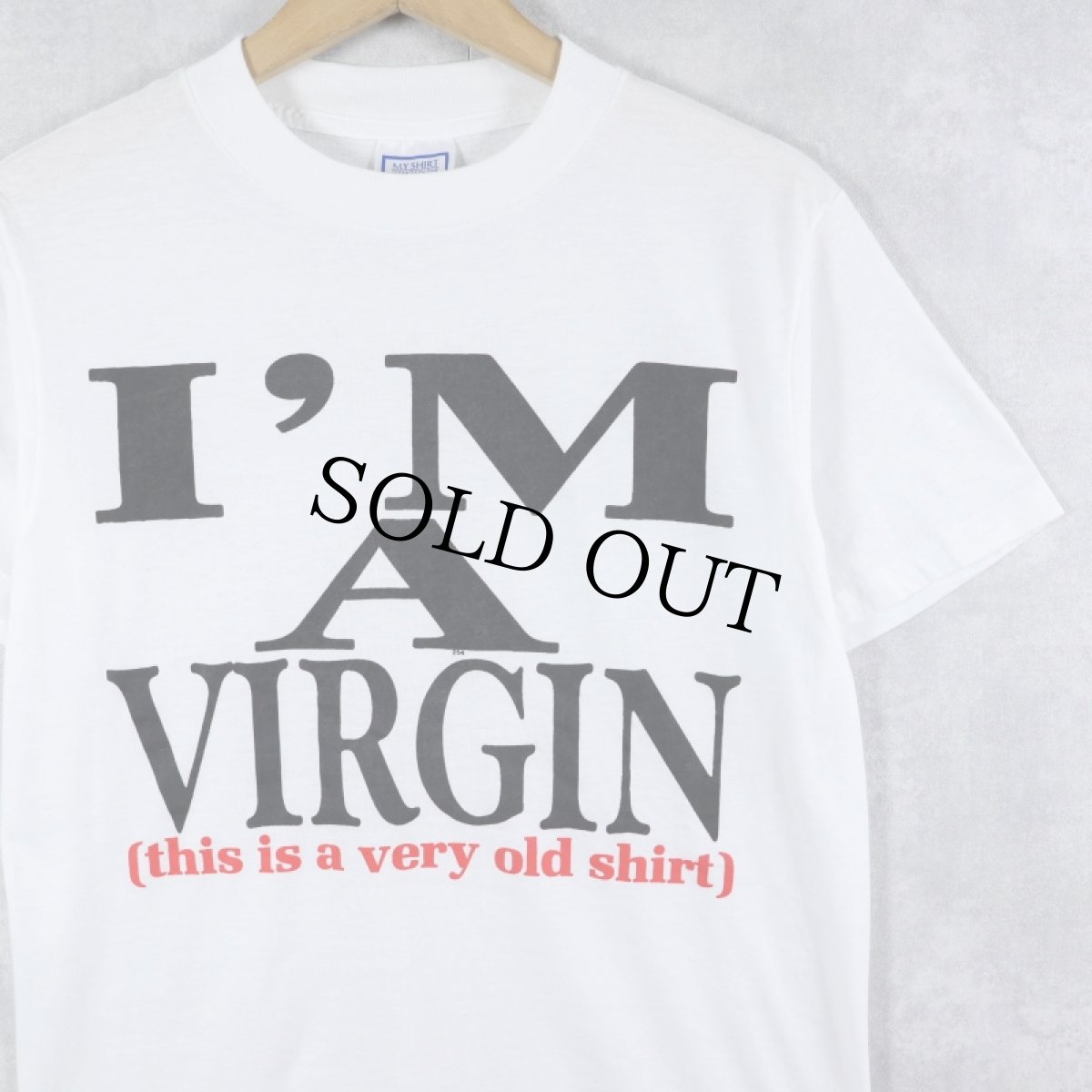 画像1: 80's USA製 "I'M A VIRGIN(this is a very old shirt)" プリントTシャツ M (1)