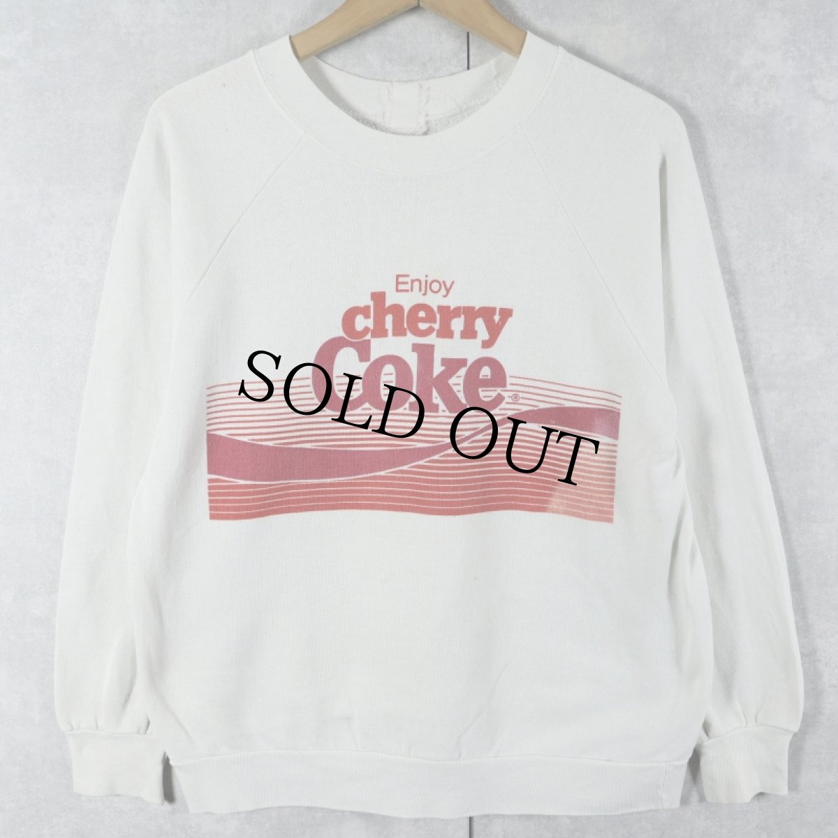 画像1: 80〜90's "Enjoy cherry Coke" 炭酸飲料 ロゴプリントラグランスウェット (1)