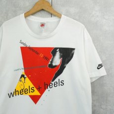 画像1: 90's NIKE USA製 "Wheels And Heels" マラソンプリントTシャツ L (1)